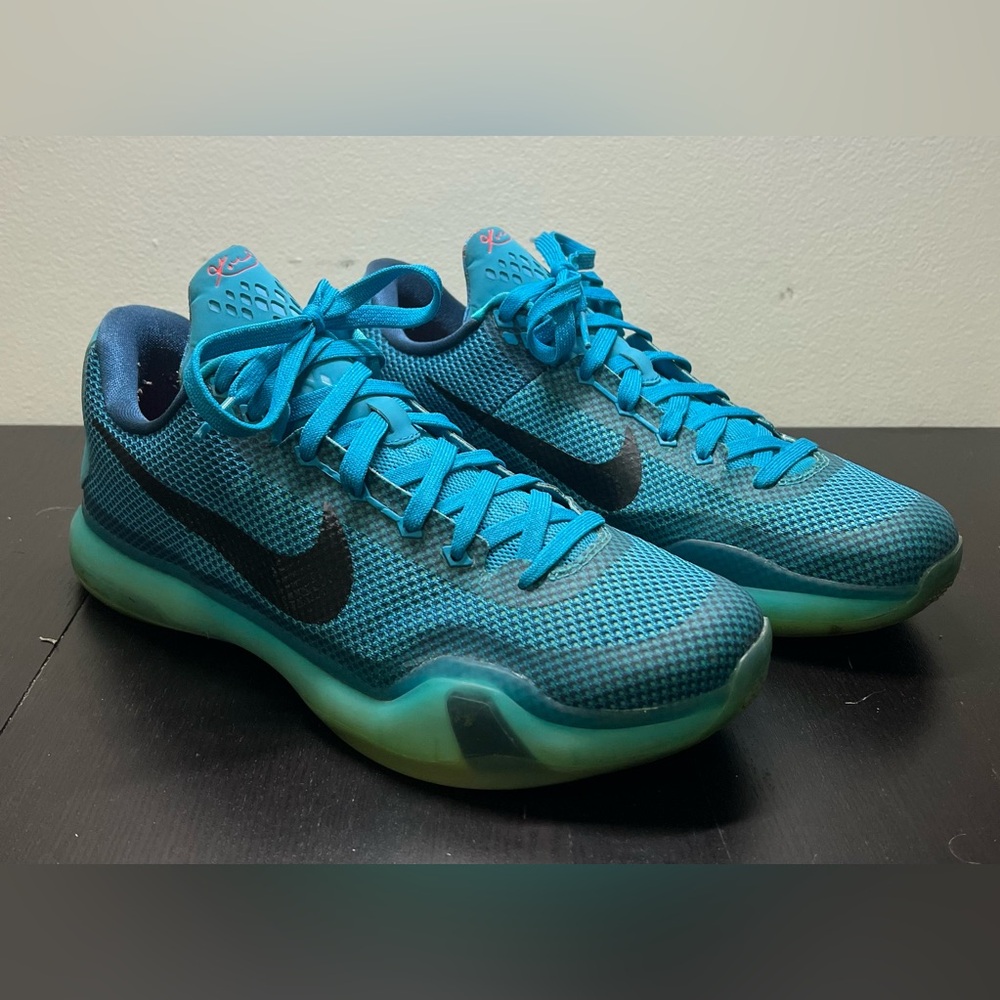 Size 10 - Nike Kobe 10 5AM Flight  NO BOX
